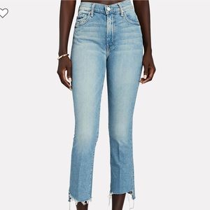 MOTHER
The Insider Crop Step Fray Jeans